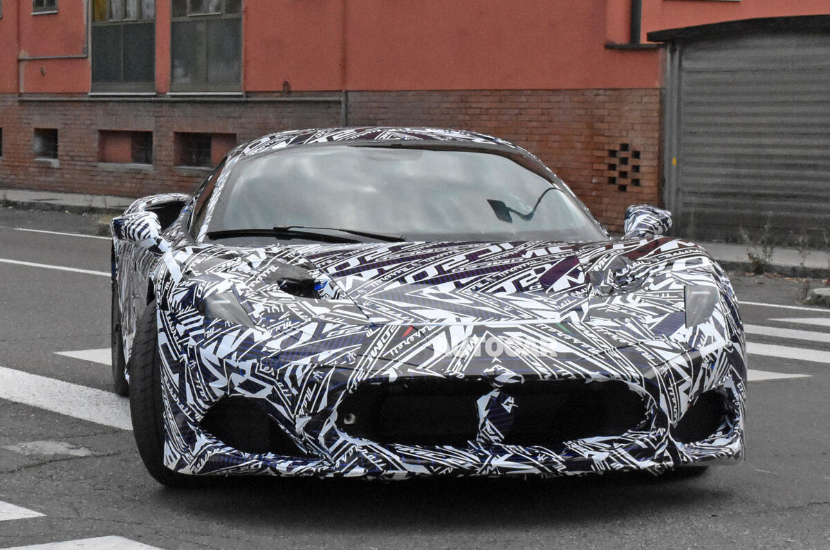 Maserati MC20 spy photos - nose Maserati MC20 spy photos - nose