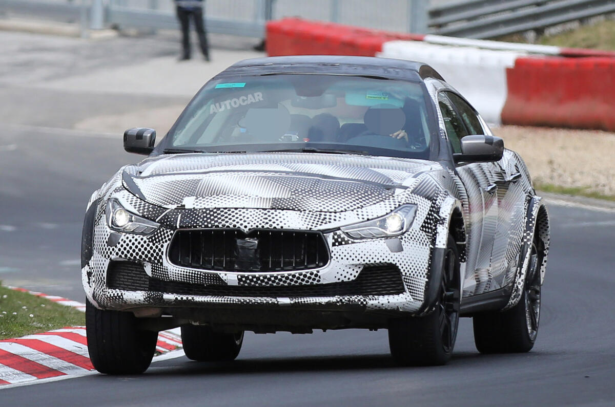 Maserati Levante spy photo