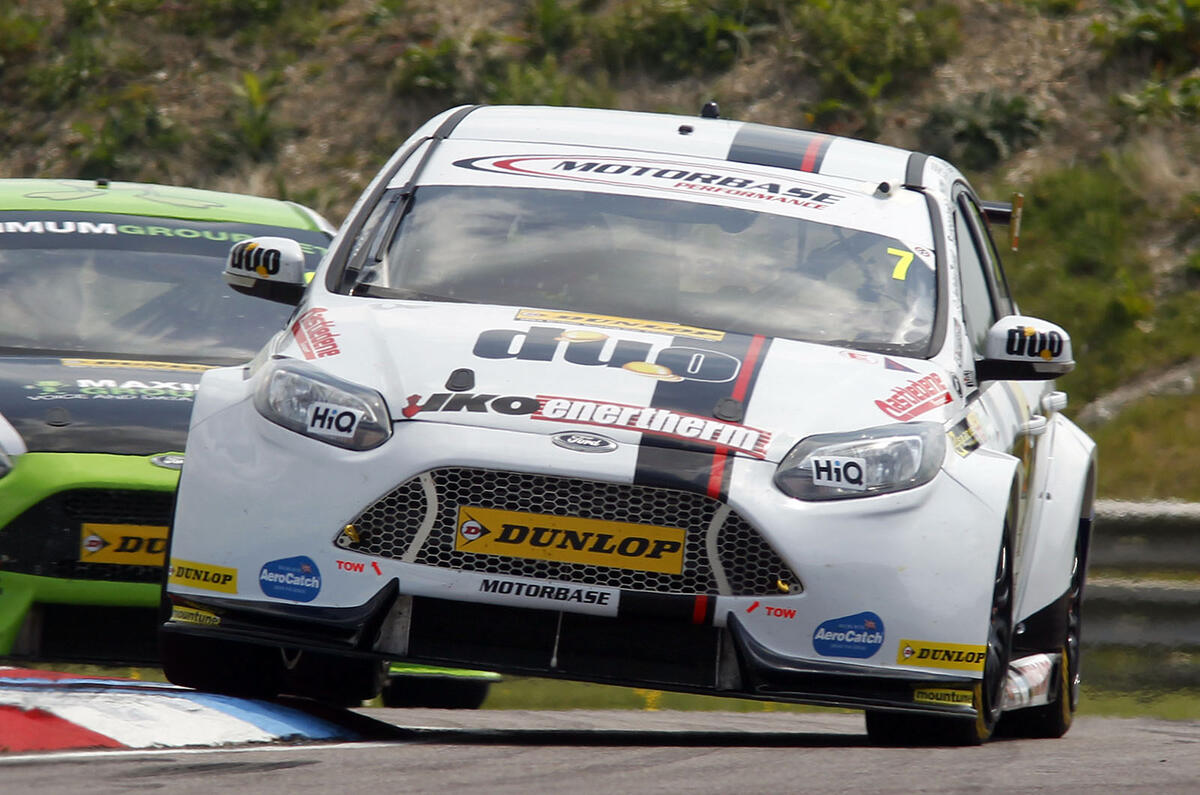 Thruxton BTCC tyres