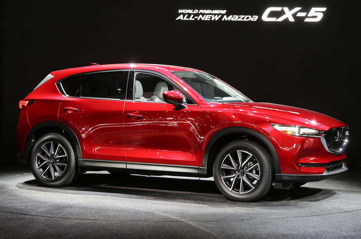 2017 Mazda CX-5 revealed at LA motor show