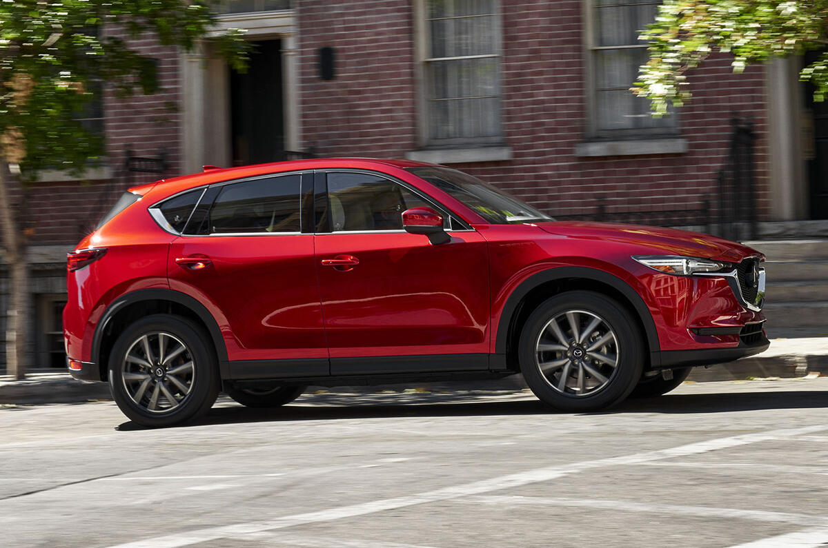 2017 Mazda CX-5 revealed at LA motor show