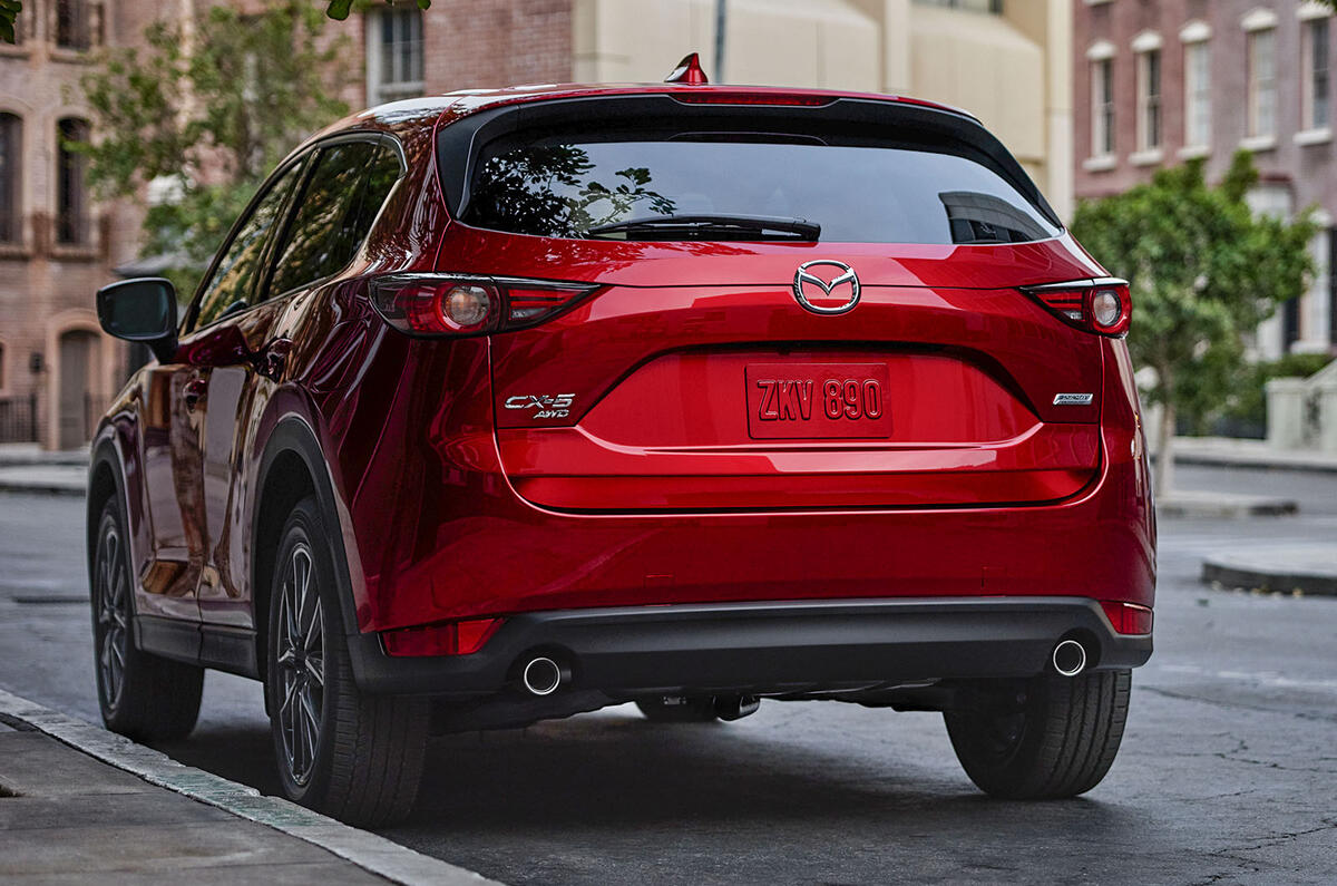 2017 Mazda CX-5 revealed at LA motor show