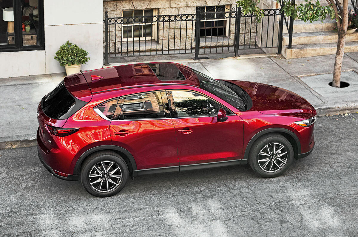 2017 Mazda CX-5 revealed at LA motor show