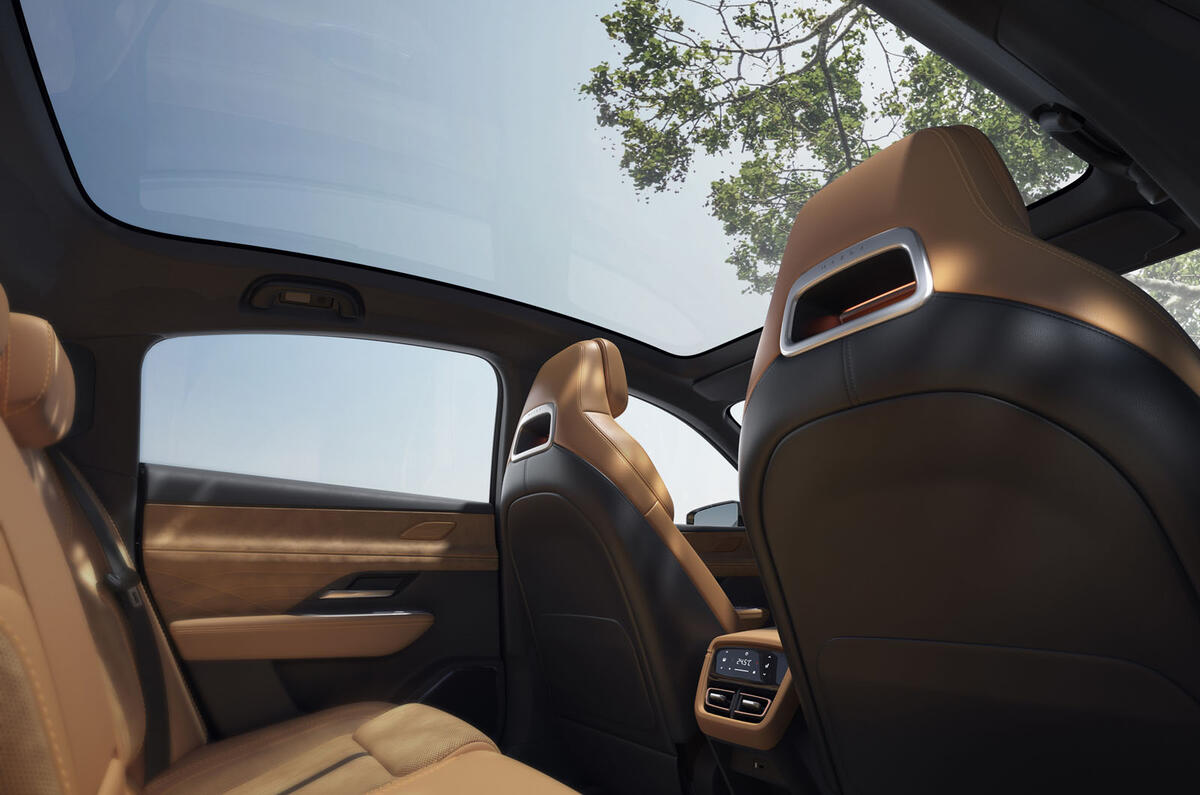 Mazda EZ 6 panoramic roof