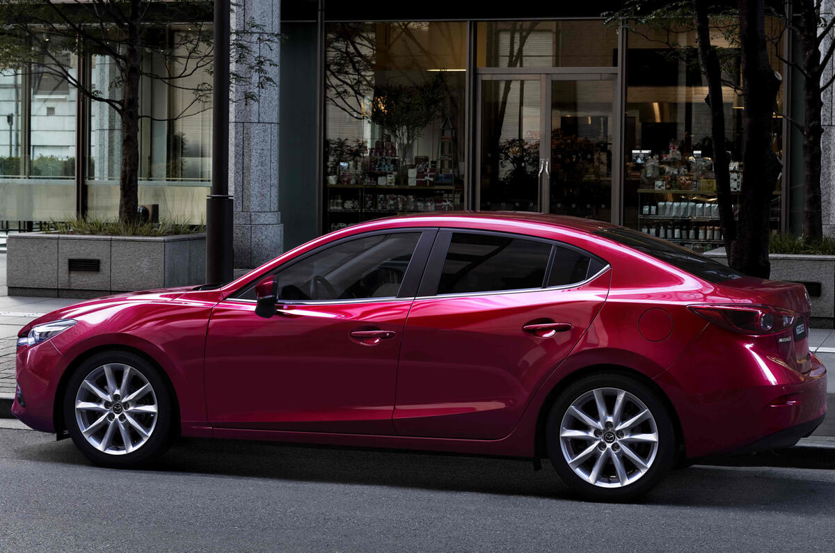 Facelifted Mazda 3 revealed