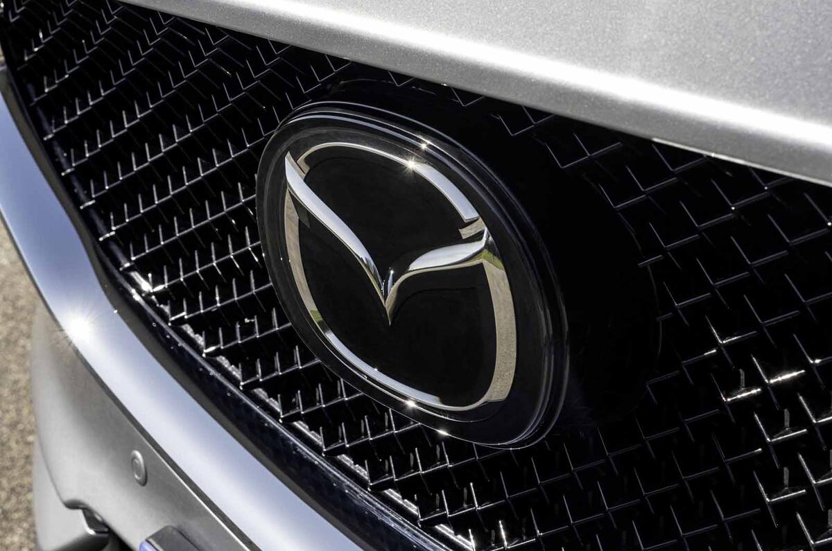 Mazda CX-5 2020 update grille Mazda CX-5 2020 update grille