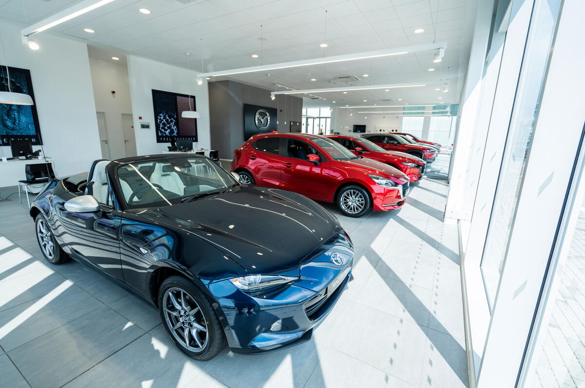 Mazda-dealer