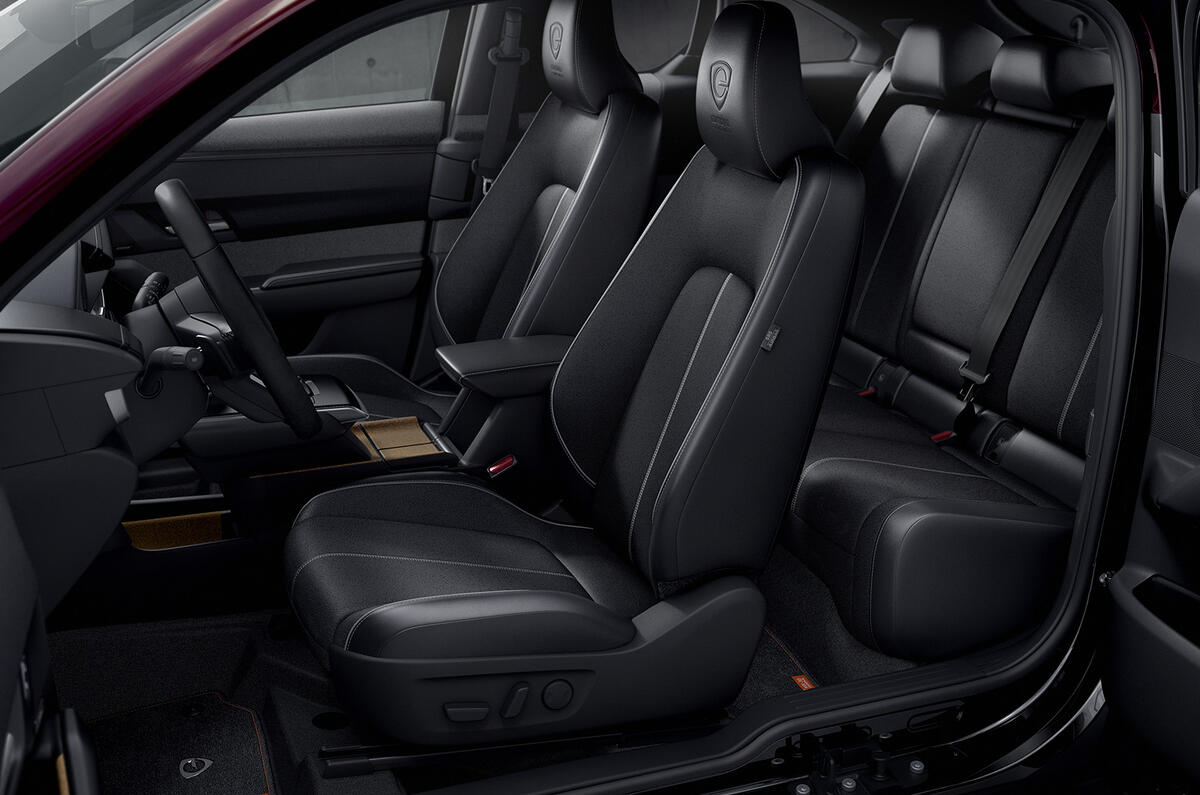 Mazda MX 30 e skyactive R interior