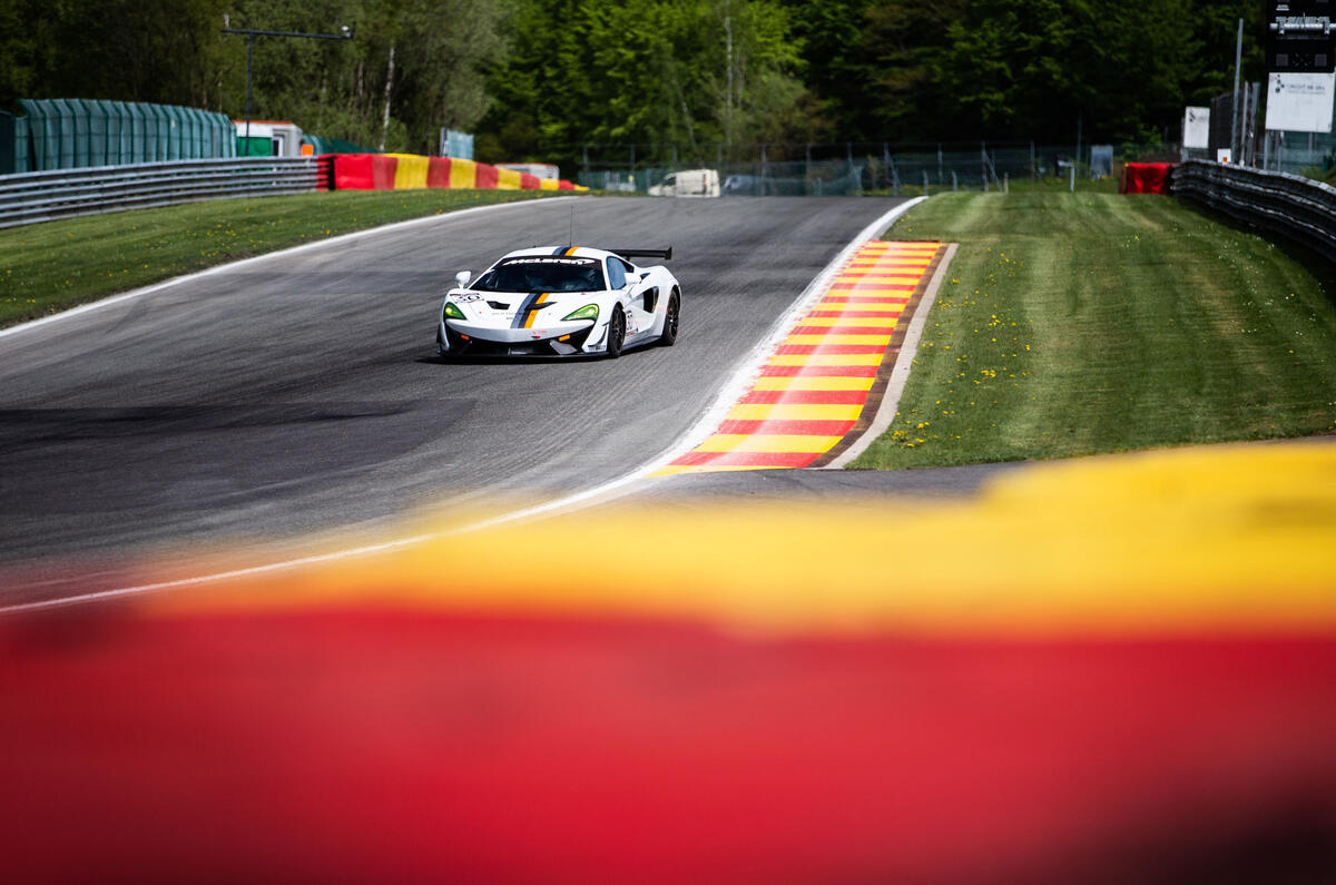 McLaren 570S GT4