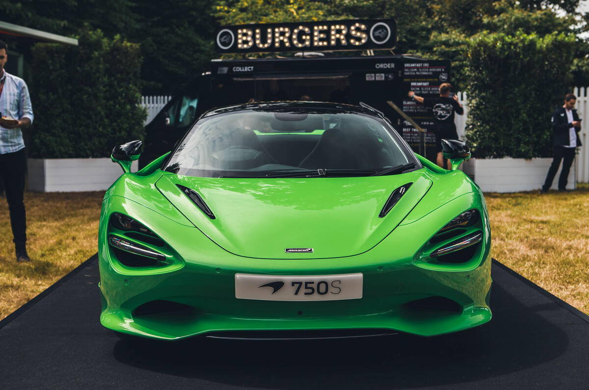 mclaren 750s front