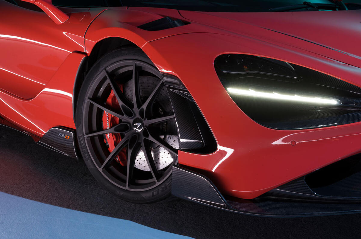 2020 McLaren 765LT - front detail 2020 McLaren 765LT - front detail