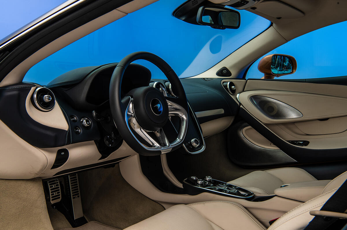 McLaren GT interior lhd 2019 McLaren GT interior lhd 2019