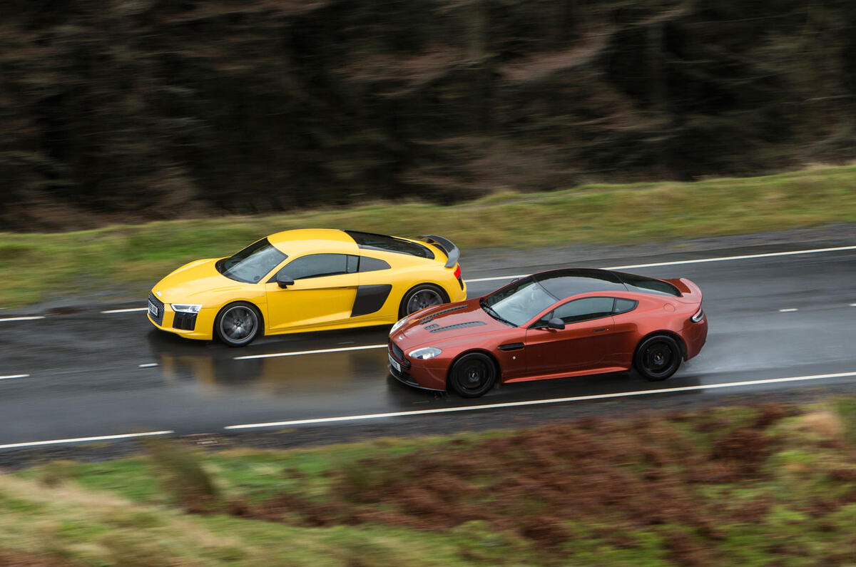 Audi R8, Aston Martin V12 Vantage