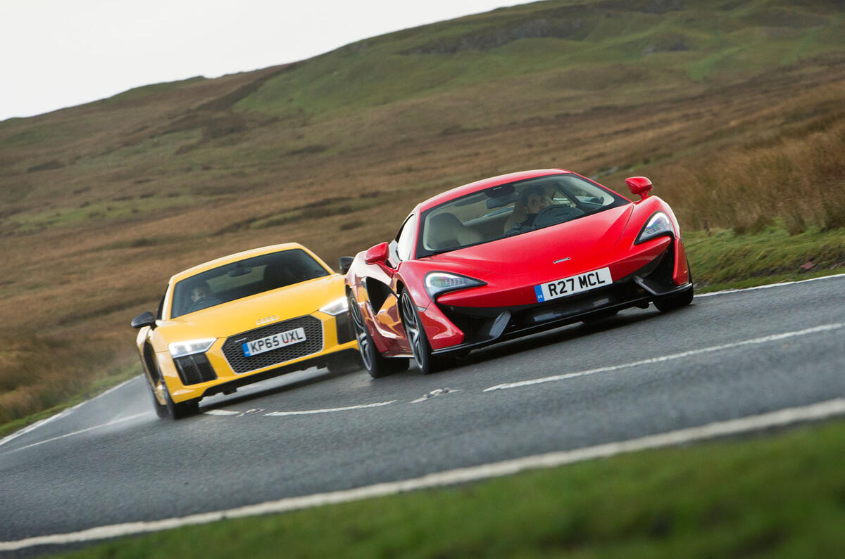 McLaren 570S, Audi R8