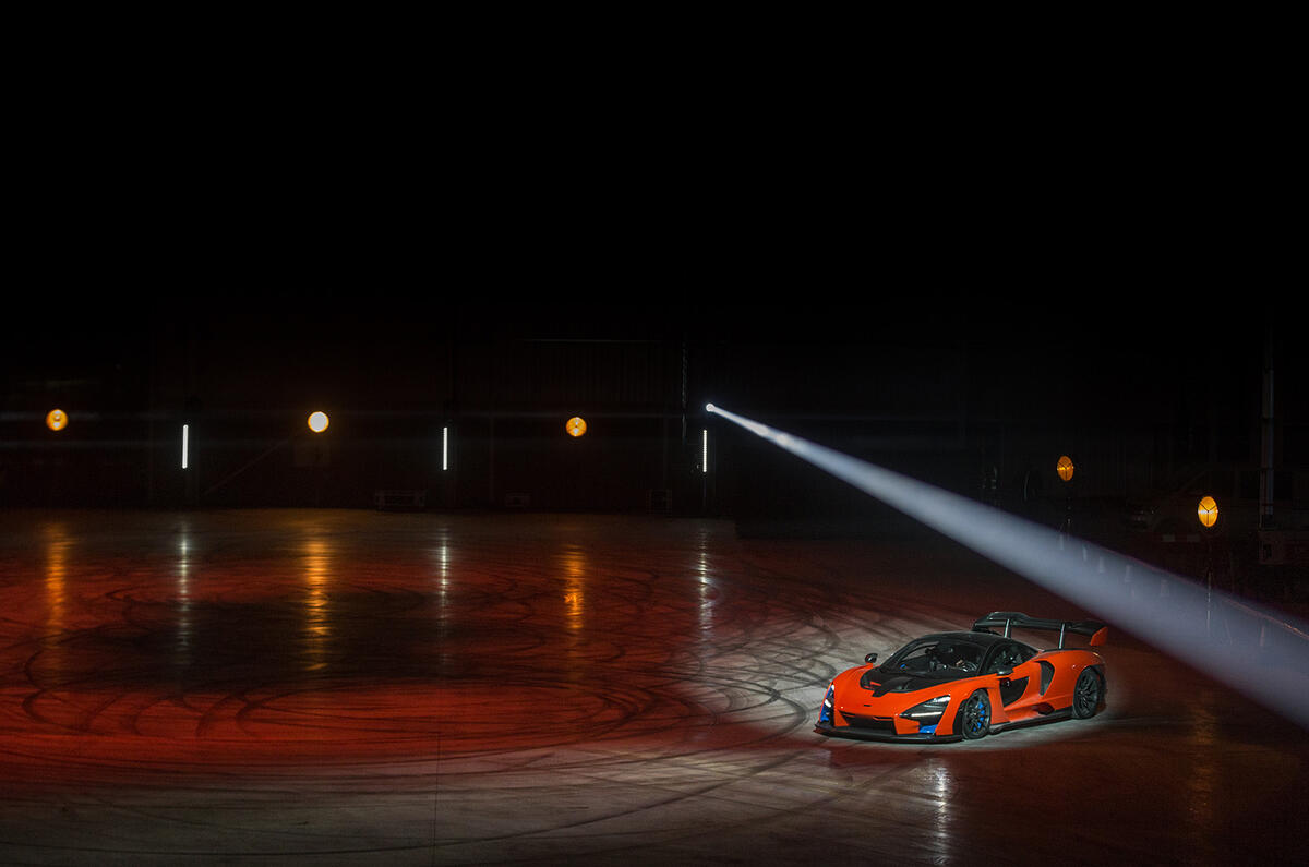 McLaren Sheffield carbonfibre McLaren Sheffield carbonfibre