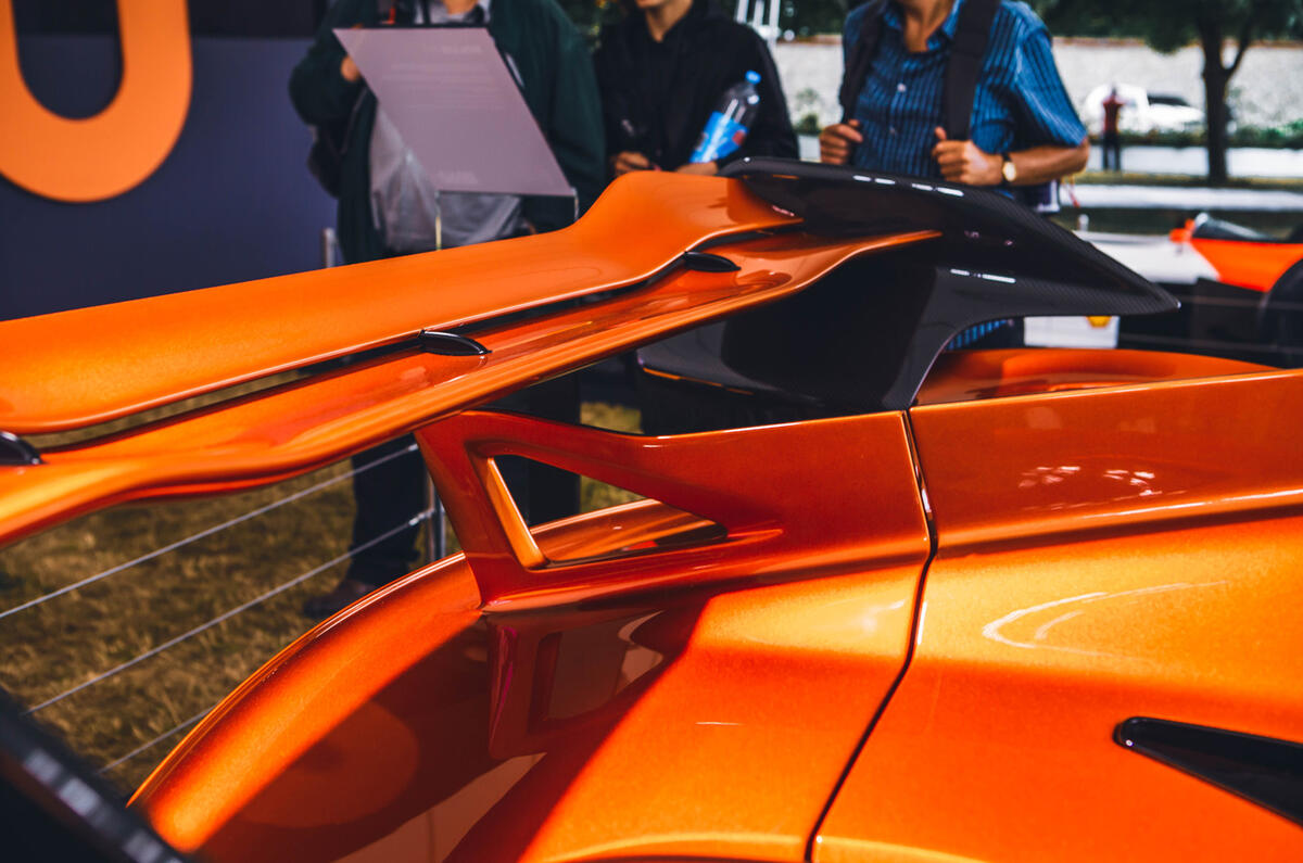 McLaren Solus rear spoiler McLaren Solus rear spoiler