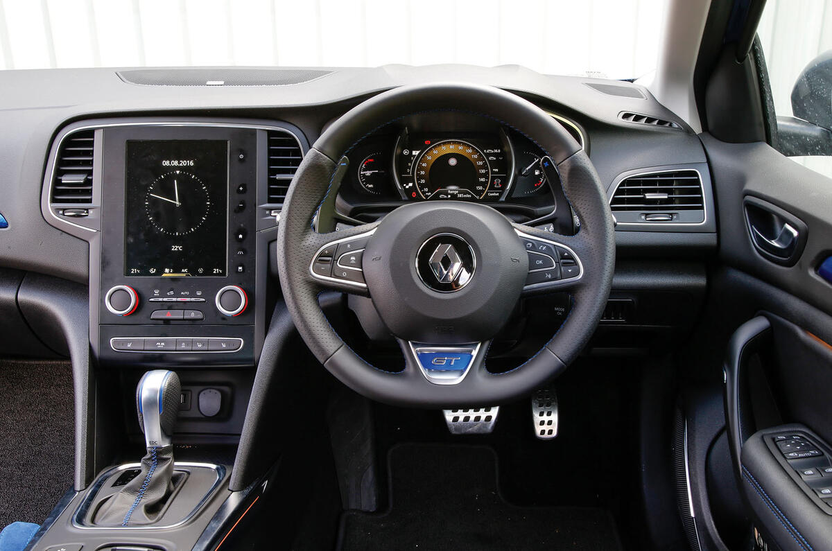 Renault Mégane GT vs Ford Focus vs VW Golf GTI