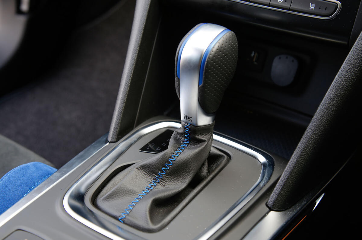 Renault Mégane GT vs Ford Focus vs VW Golf GTI