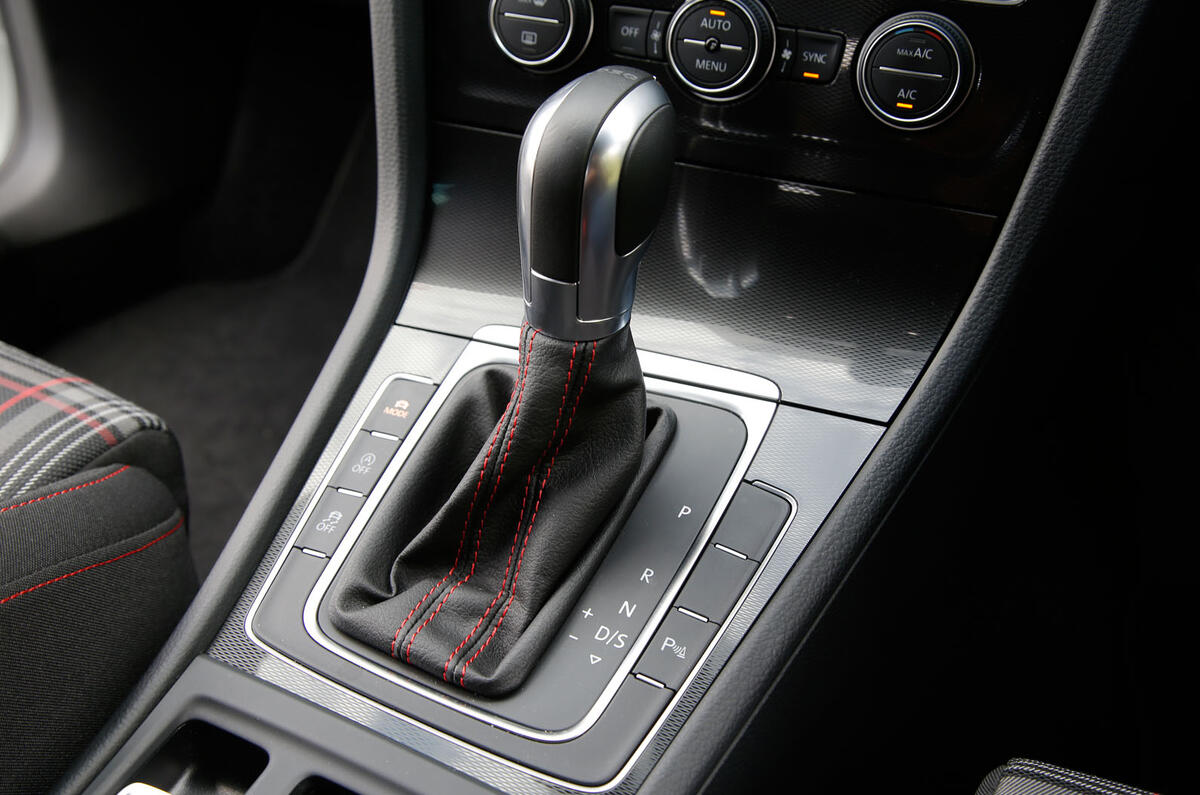 Renault Mégane GT vs Ford Focus vs VW Golf GTI