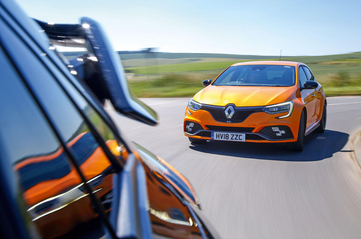 Renault Megane RS vs Honda Civic Type R