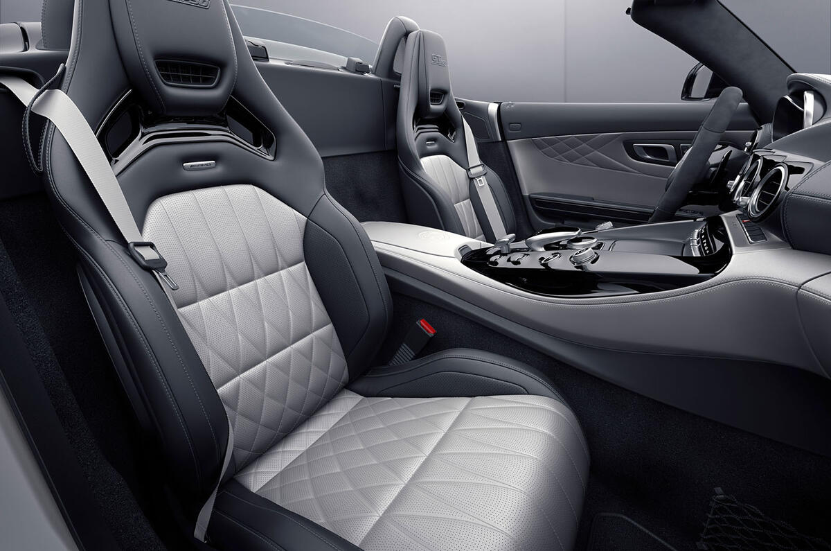 C43 4Matic Cabriolet Night Edition