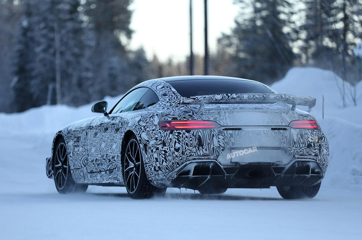 Mercedes-AMG GT R