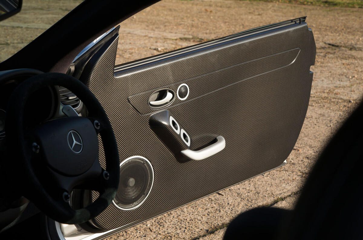 Mercedes-Benz CLK DTM AMG
