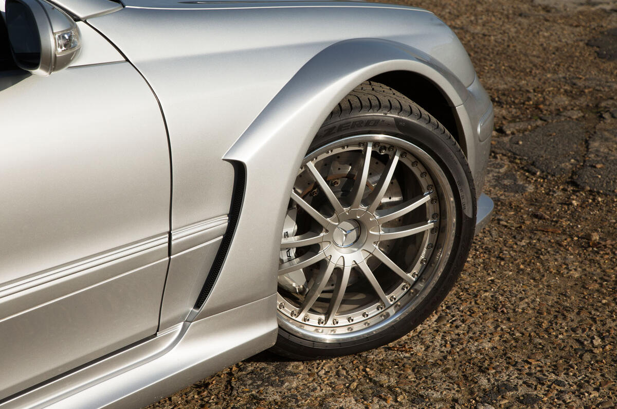 Mercedes-Benz CLK DTM AMG