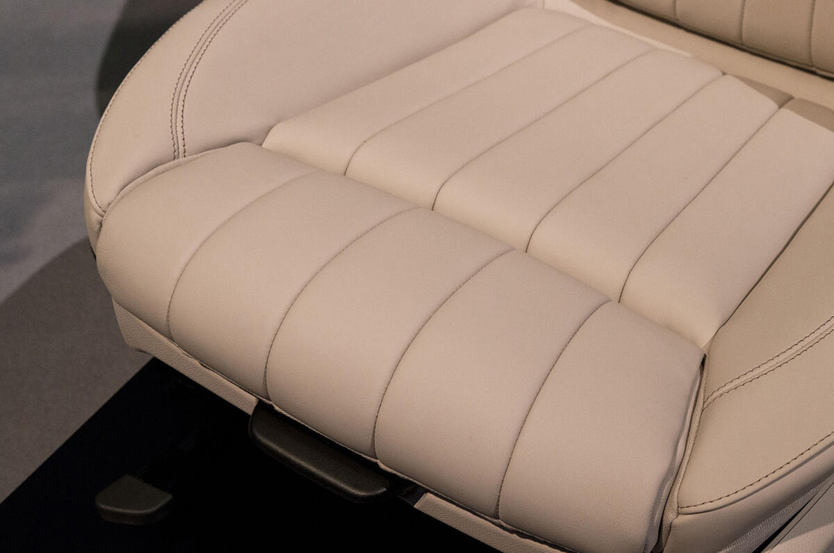 2016 Mercedes-Benz E-Class interior