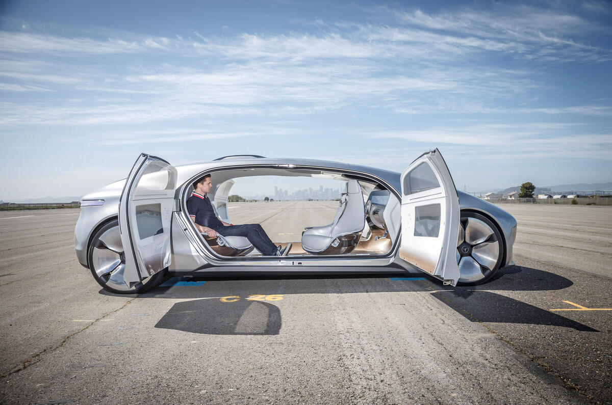 Mercedes-Benz F015 Luxury in Motion concept car