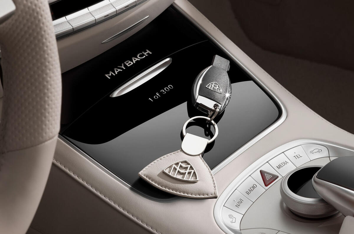 Mercedes-Maybach S650 Cabriolet unveiled at LA motor show