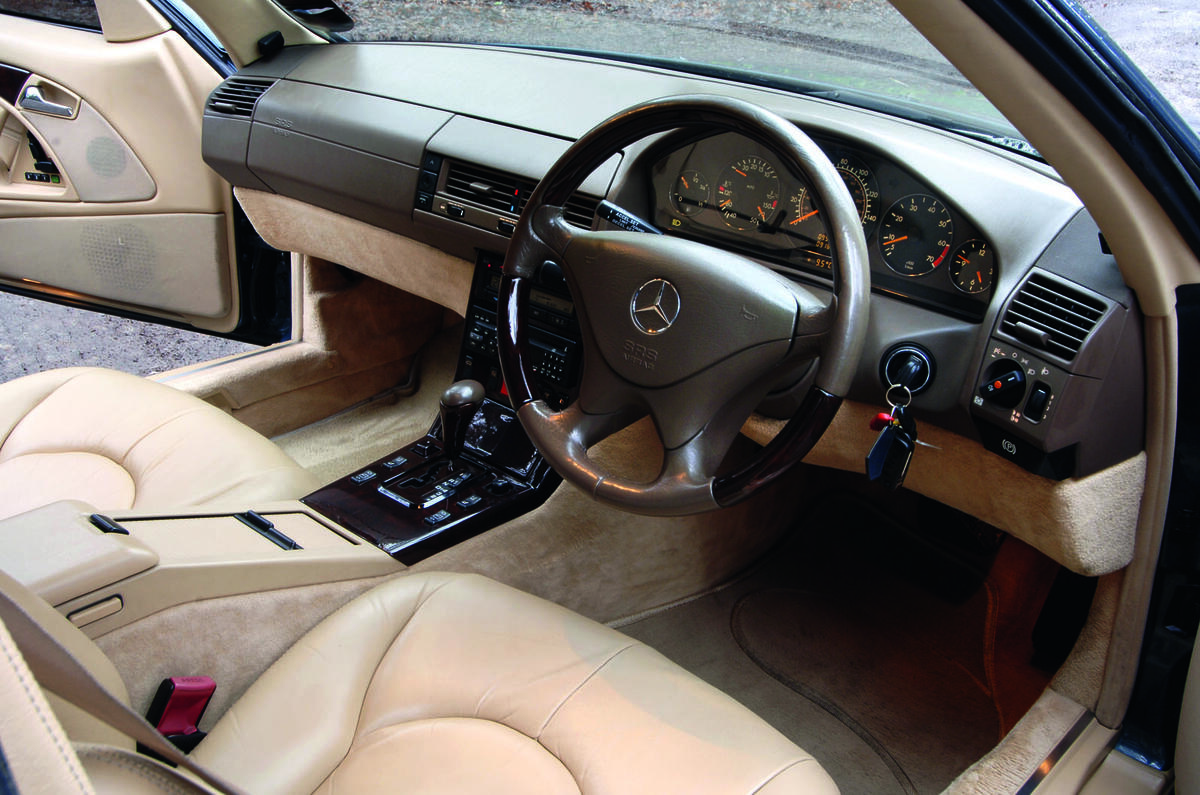 Mercedes-Benz R129 SL