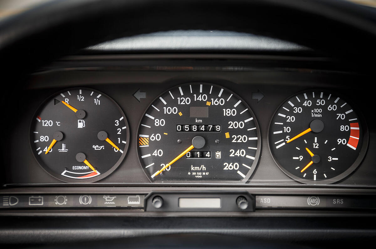 Mercedes 190E Cosworth instrument cluster Mercedes 190E Cosworth instrument cluster
