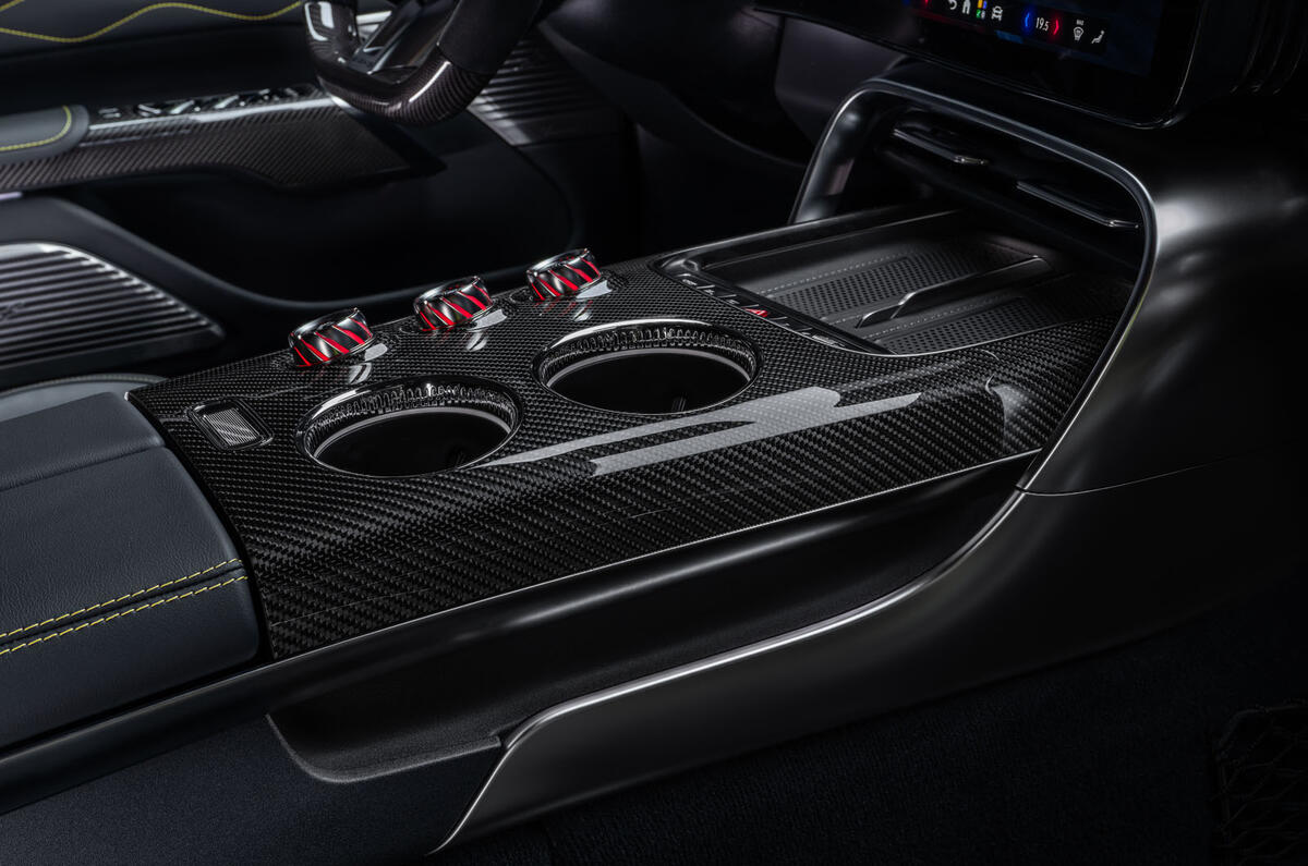 Mercedes AMG GT 4 door Coupe 025