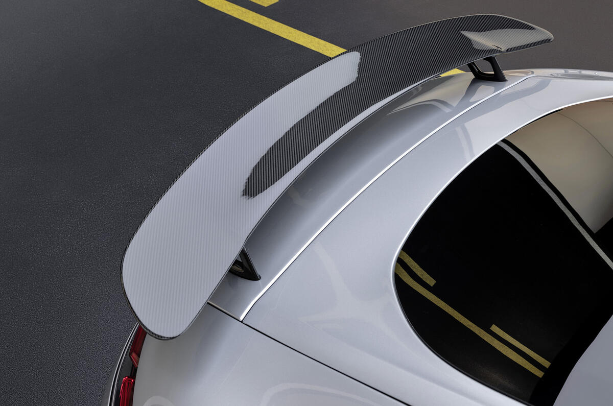 Mercedes AMG GT rear wing Mercedes AMG GT rear wing