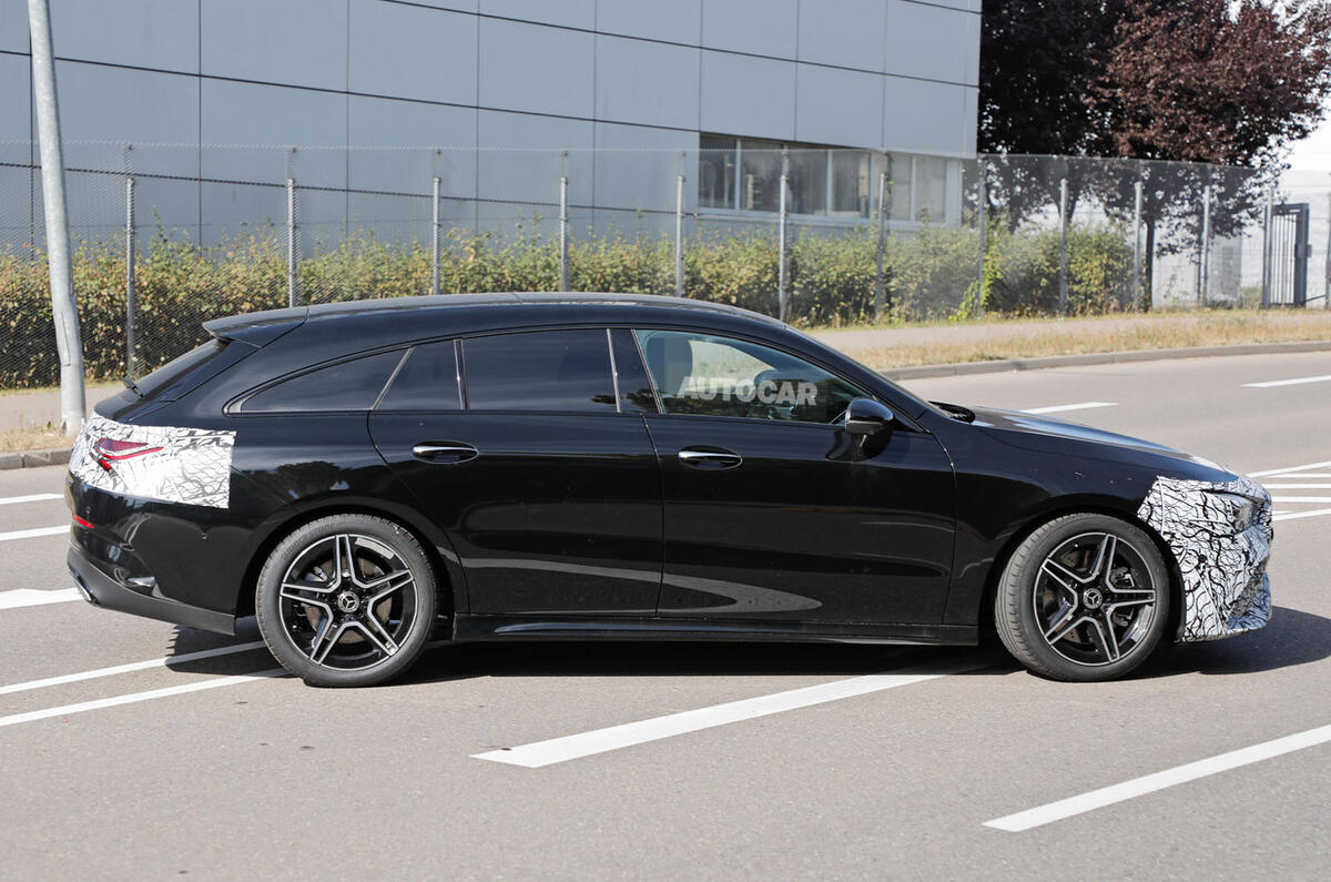 Mercedes Benz CLA SB 2023 protoype side