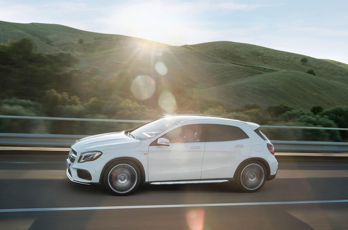 2017 Mercedes-Benz GLA facelift launched in Detroit