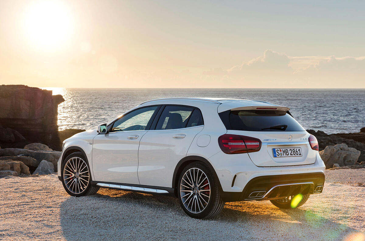 2017 Mercedes-Benz GLA facelift launched in Detroit