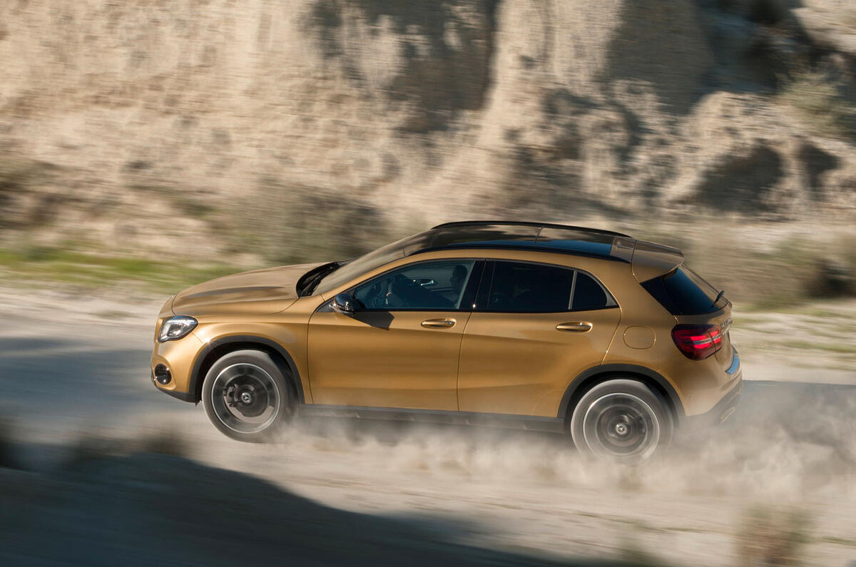 2017 Mercedes-Benz GLA facelift launched in Detroit