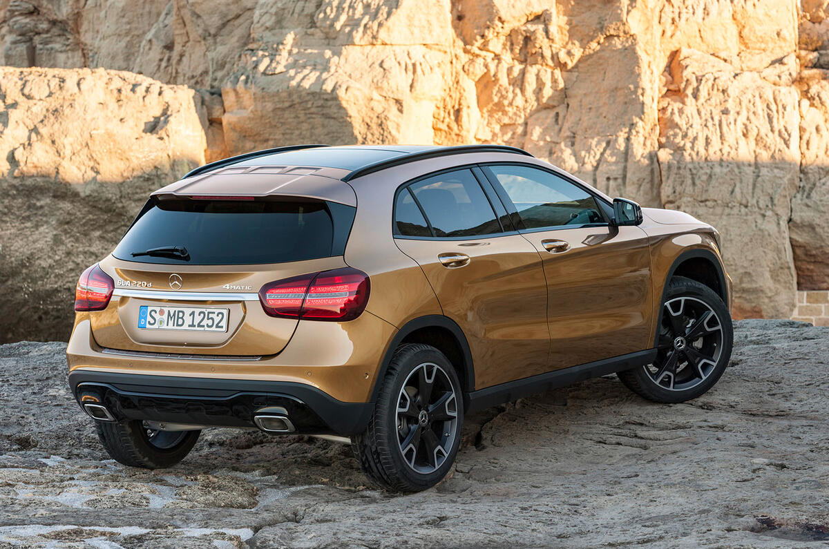 2017 Mercedes-Benz GLA facelift launched in Detroit