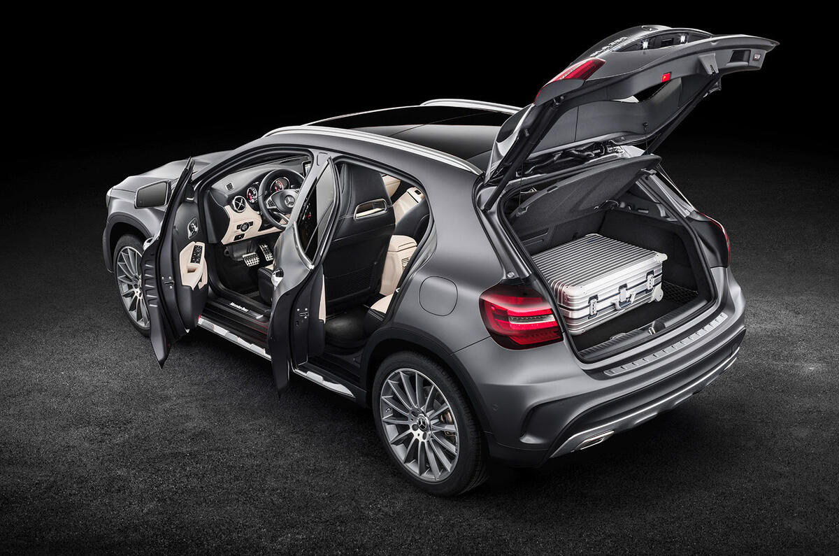 2017 Mercedes-Benz GLA facelift launched in Detroit