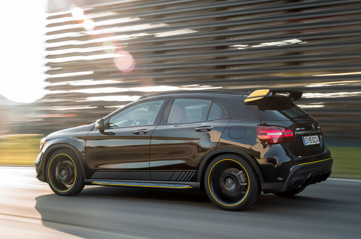 2017 Mercedes-Benz GLA facelift launched in Detroit