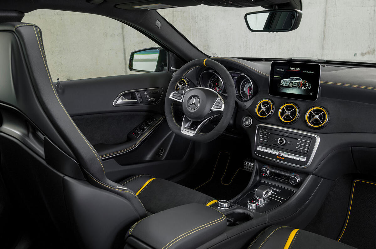 2017 Mercedes-Benz GLA facelift launched in Detroit