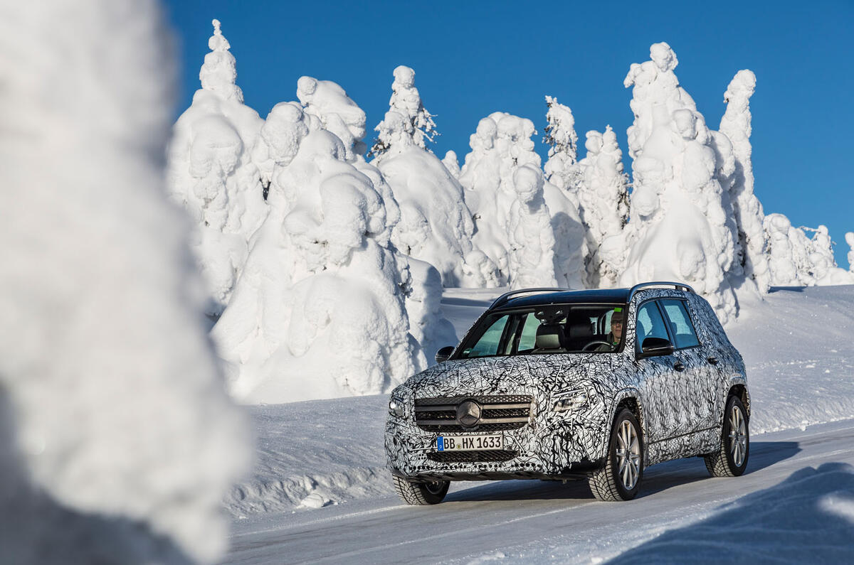 Mercedes-Benz GLB prototype ride 2019 - trees front