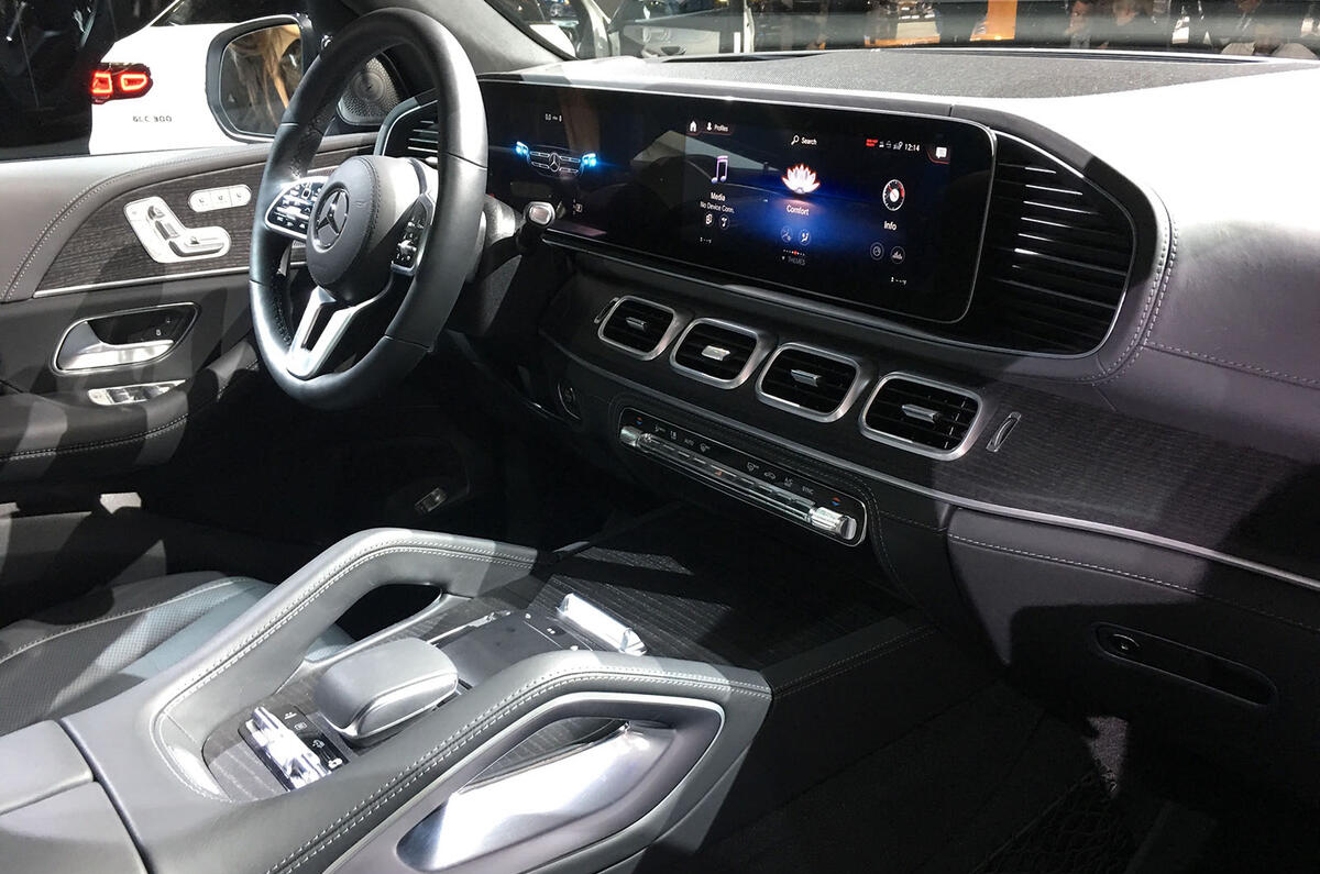 Mercedes-Benz GLS 2019 New York motor show reveal - interior