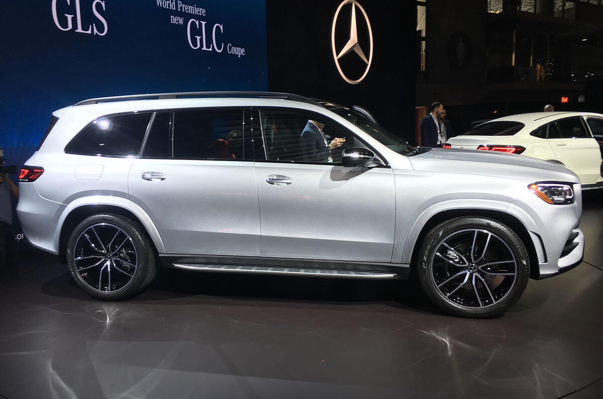 Mercedes-Benz GLS 2019 New York motor show reveal - right side