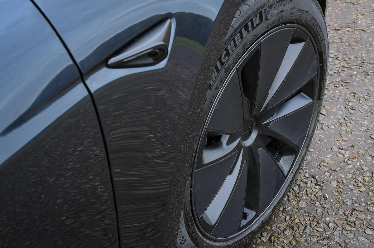 Mercedes CLA vs MG IM5 vs Tesla Model 3 comparison 2025 036