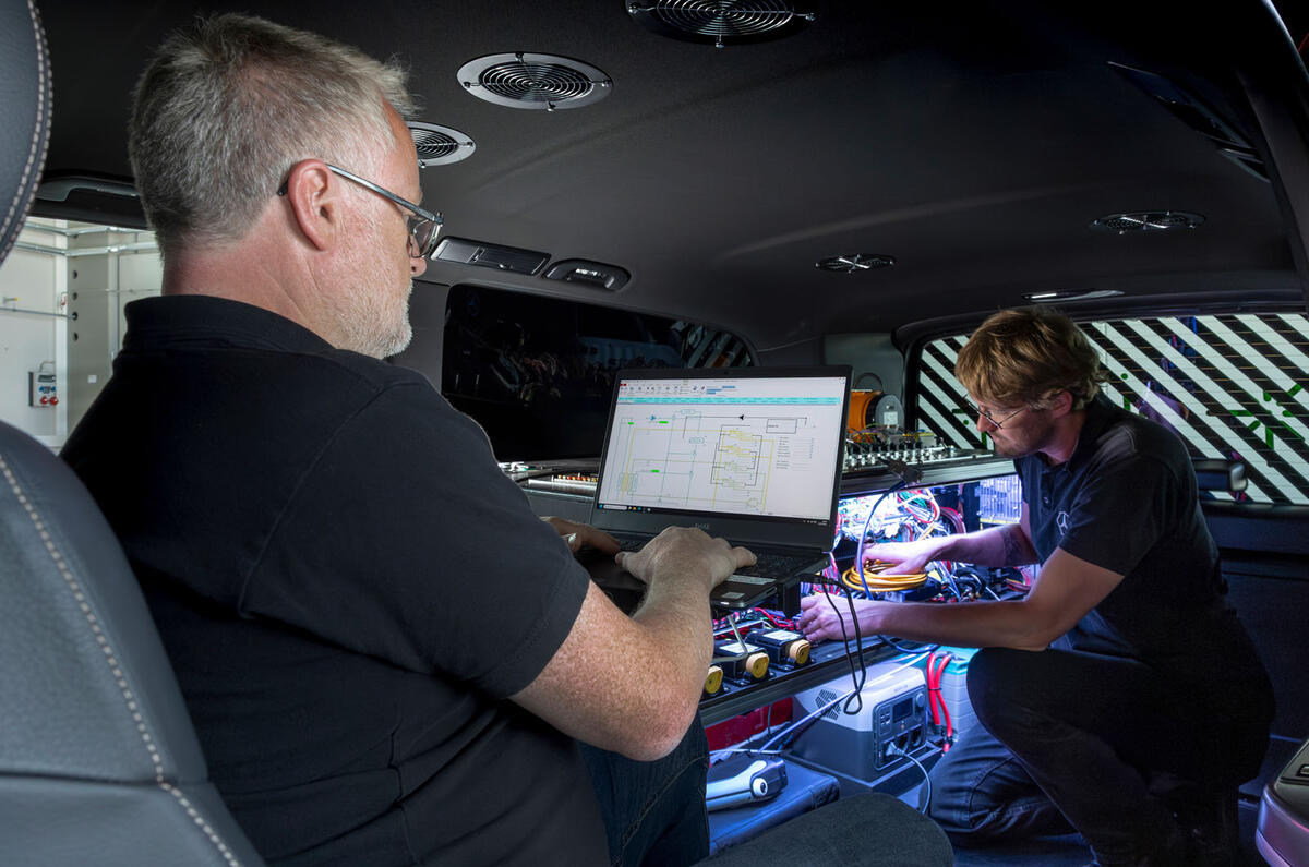 Mercedes ELF interior engineers Mercedes ELF interior engineers