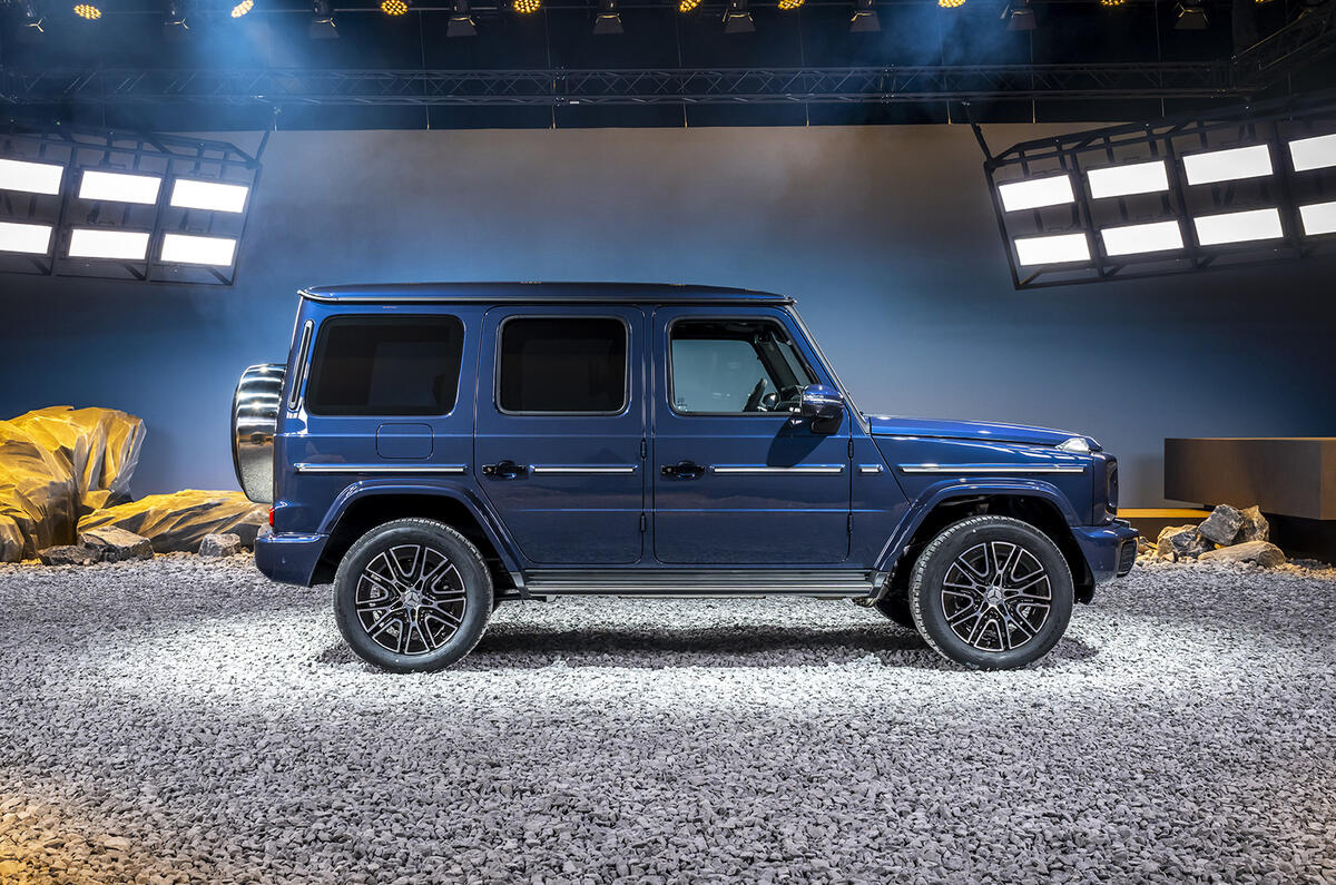 Mercedes G Class side