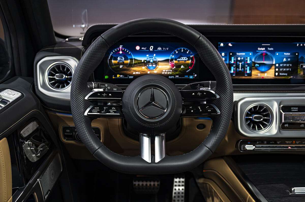 Mercedes G Class infotainment
